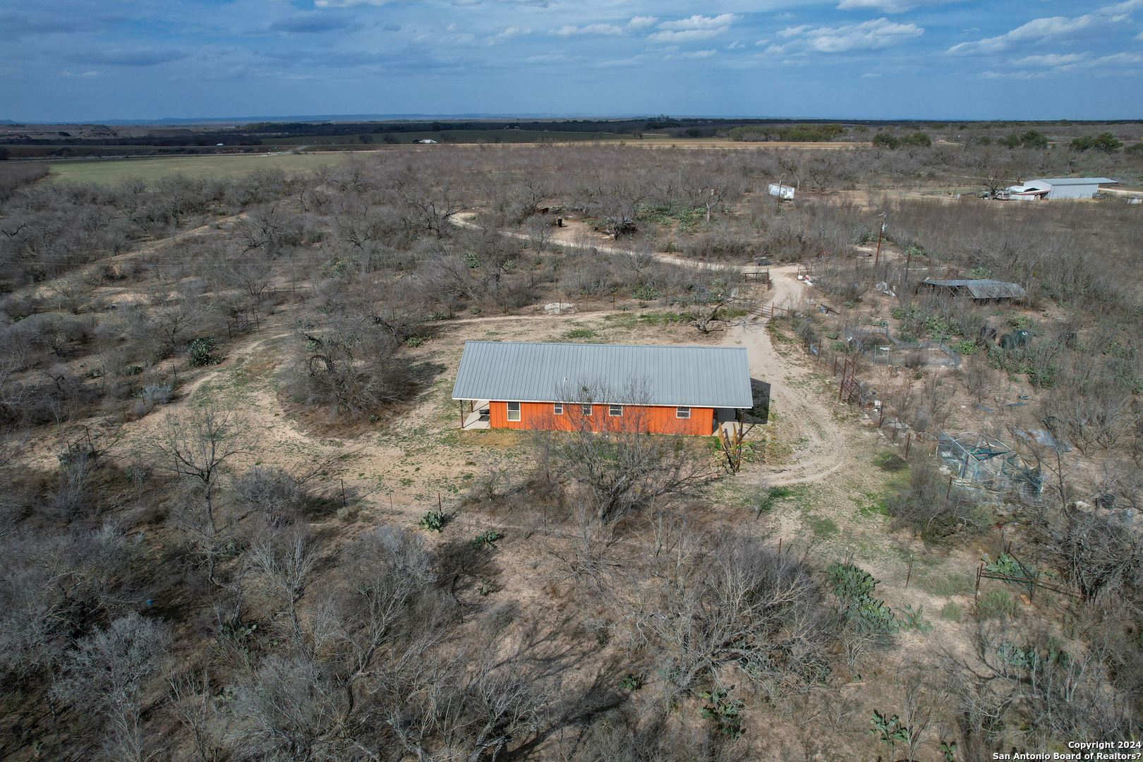main property photo 27
