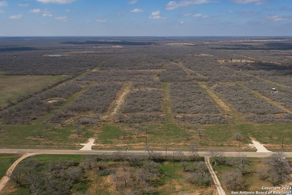 main property photo 10