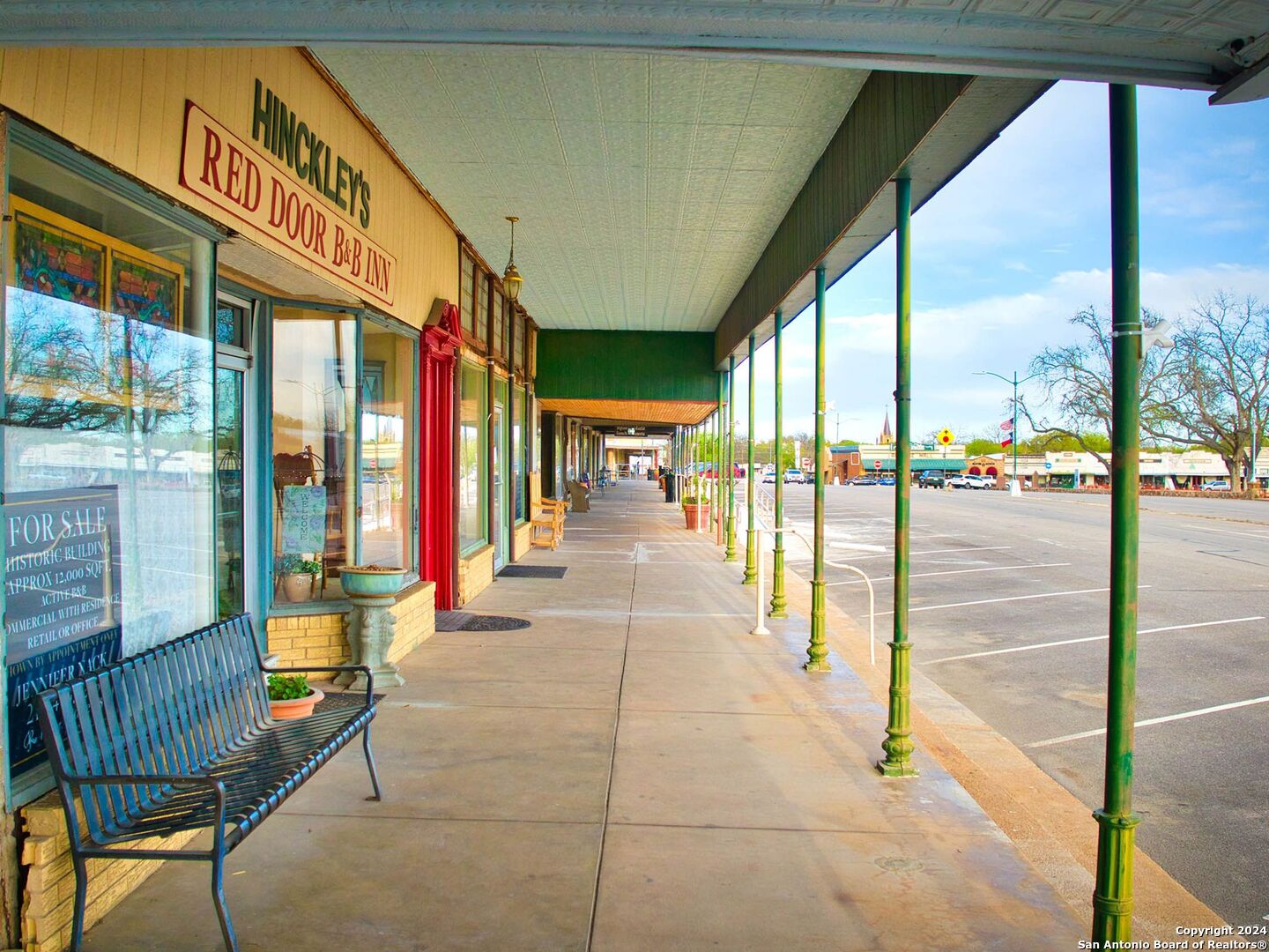 main property photo 5