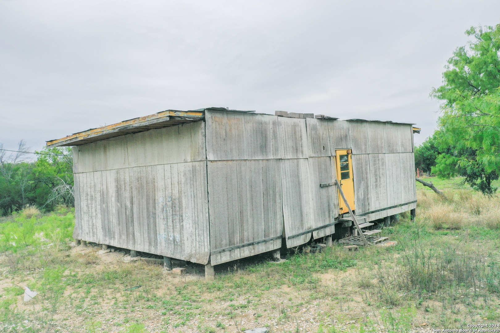 main property photo 7
