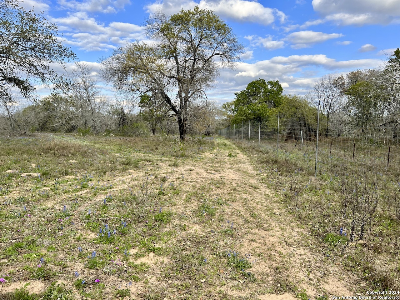 main property photo 16
