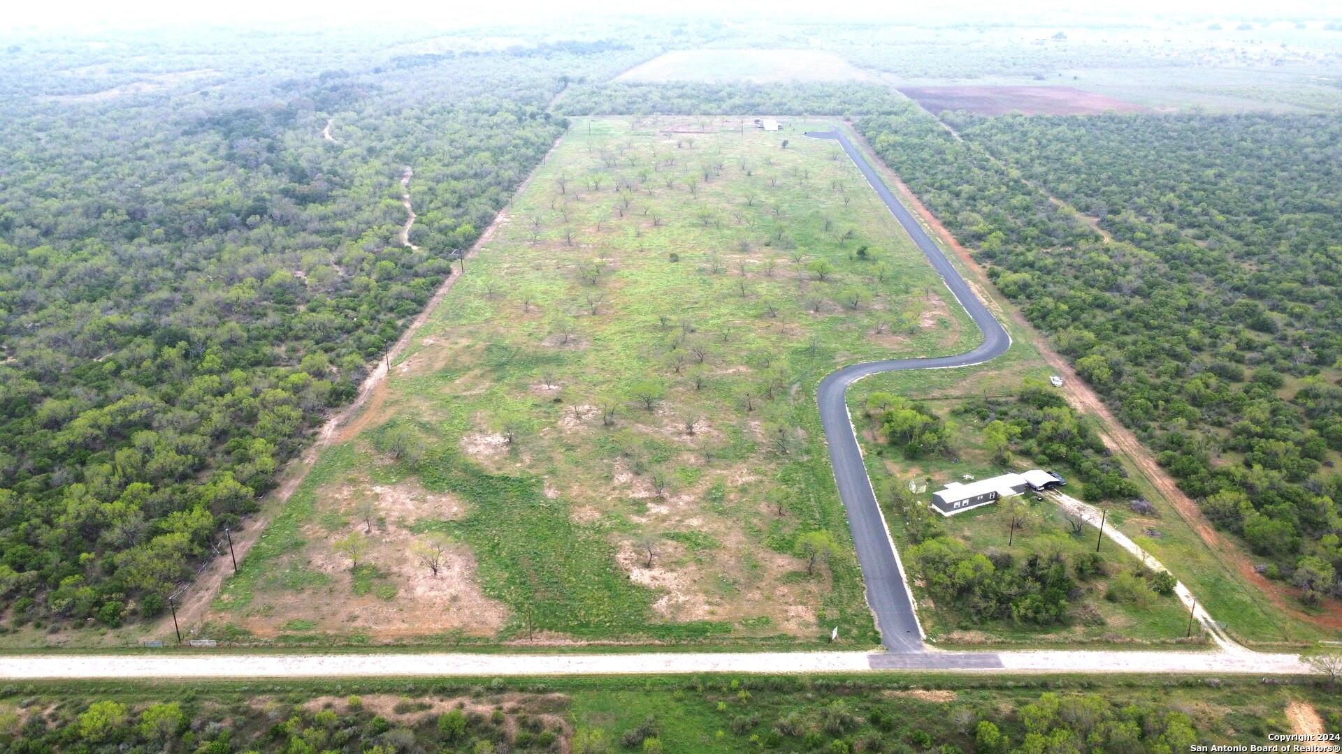 main property photo 14