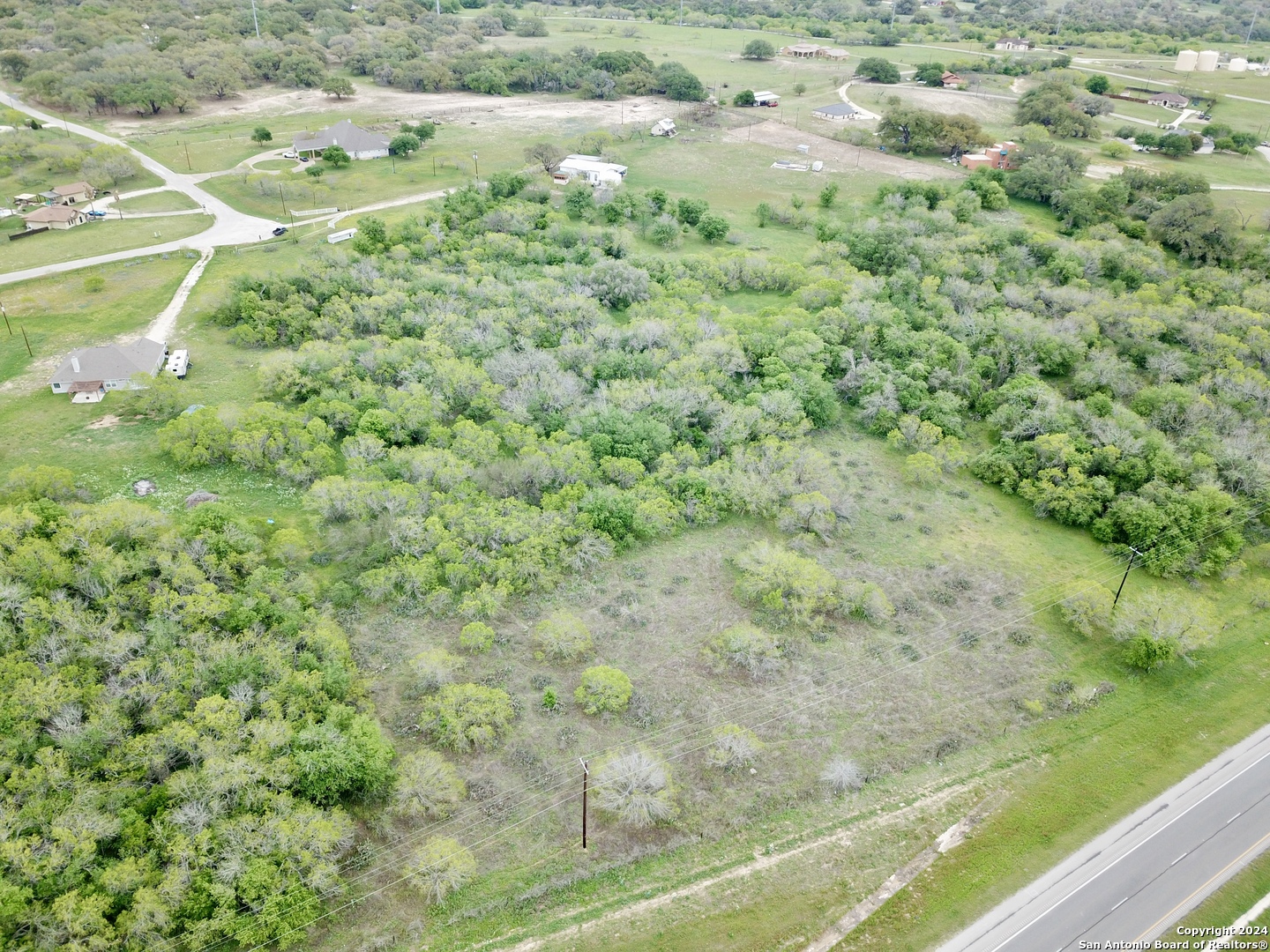 main property photo 10
