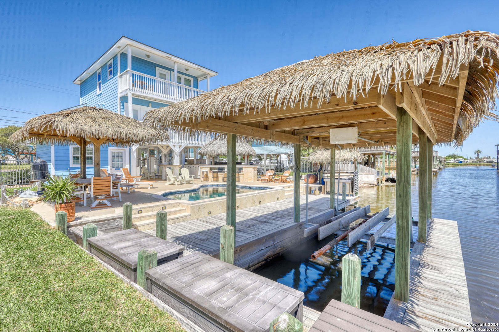 main property photo 29