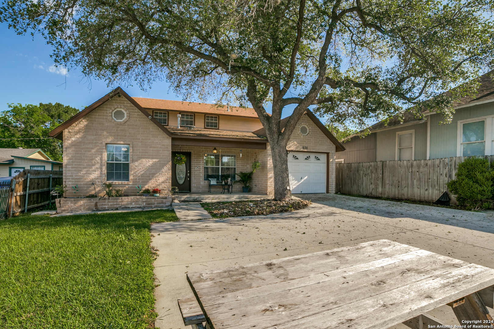 main property photo 2