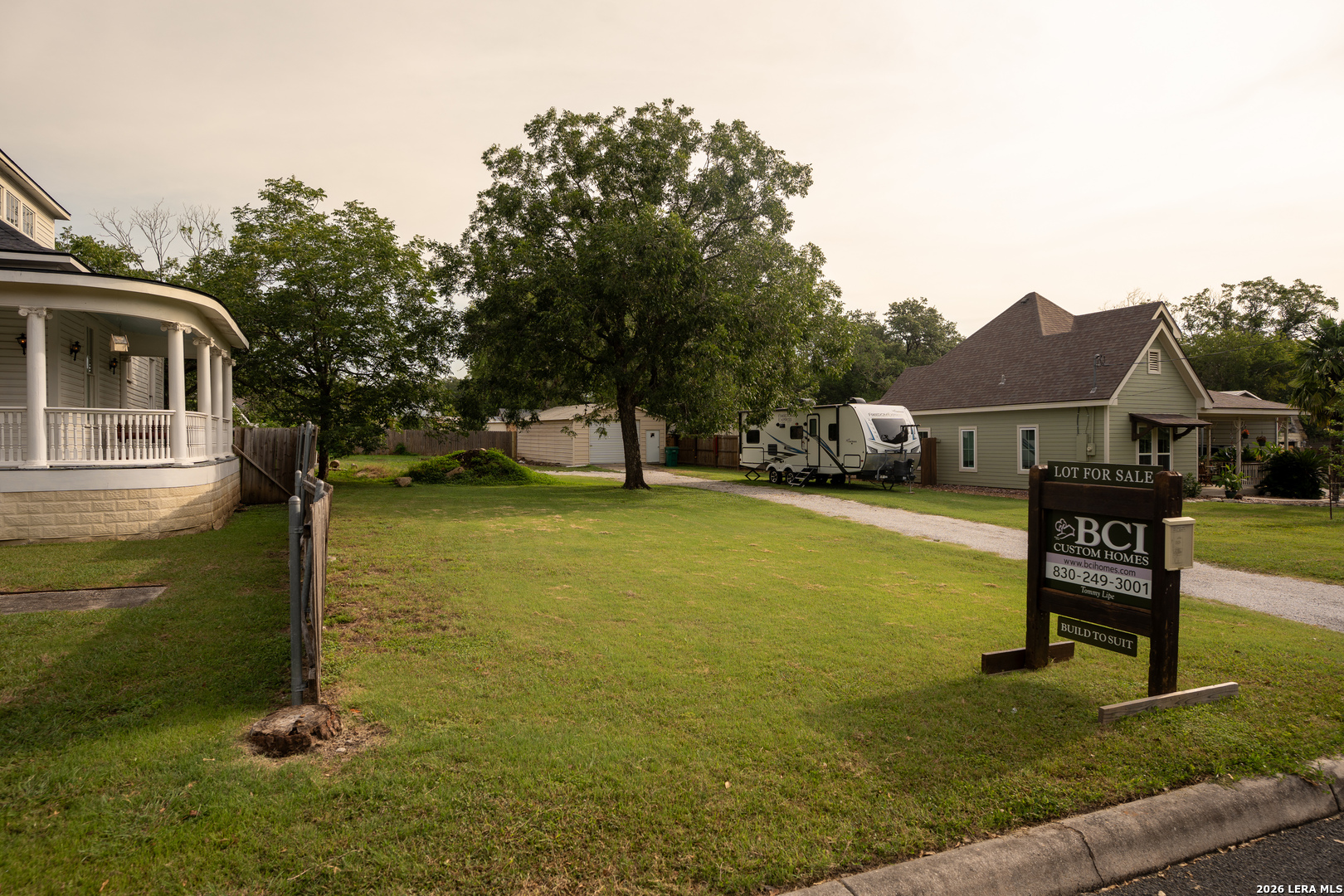main property photo 24