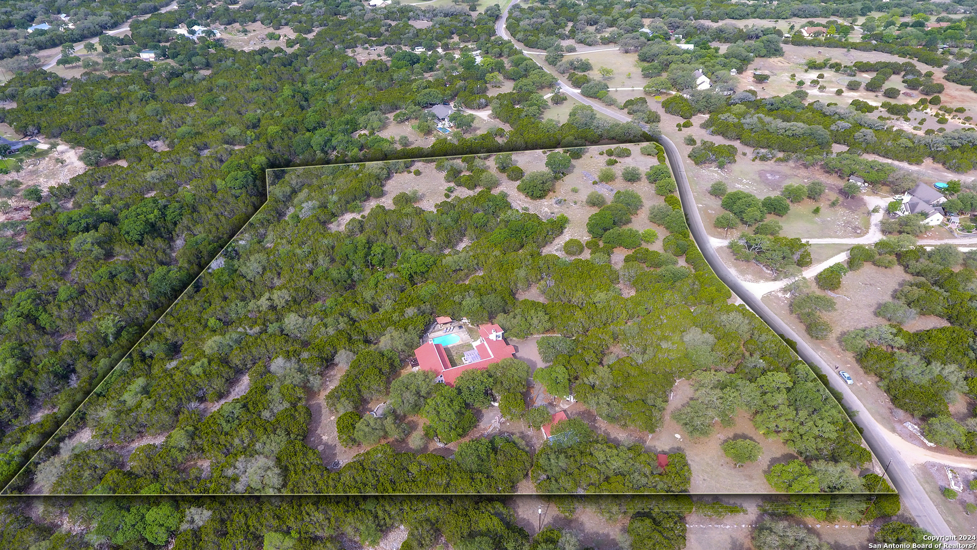 main property photo 14