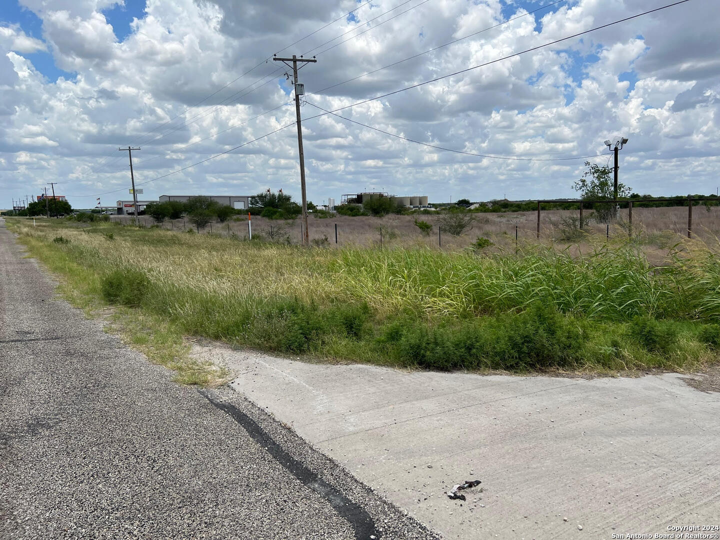 main property photo 5