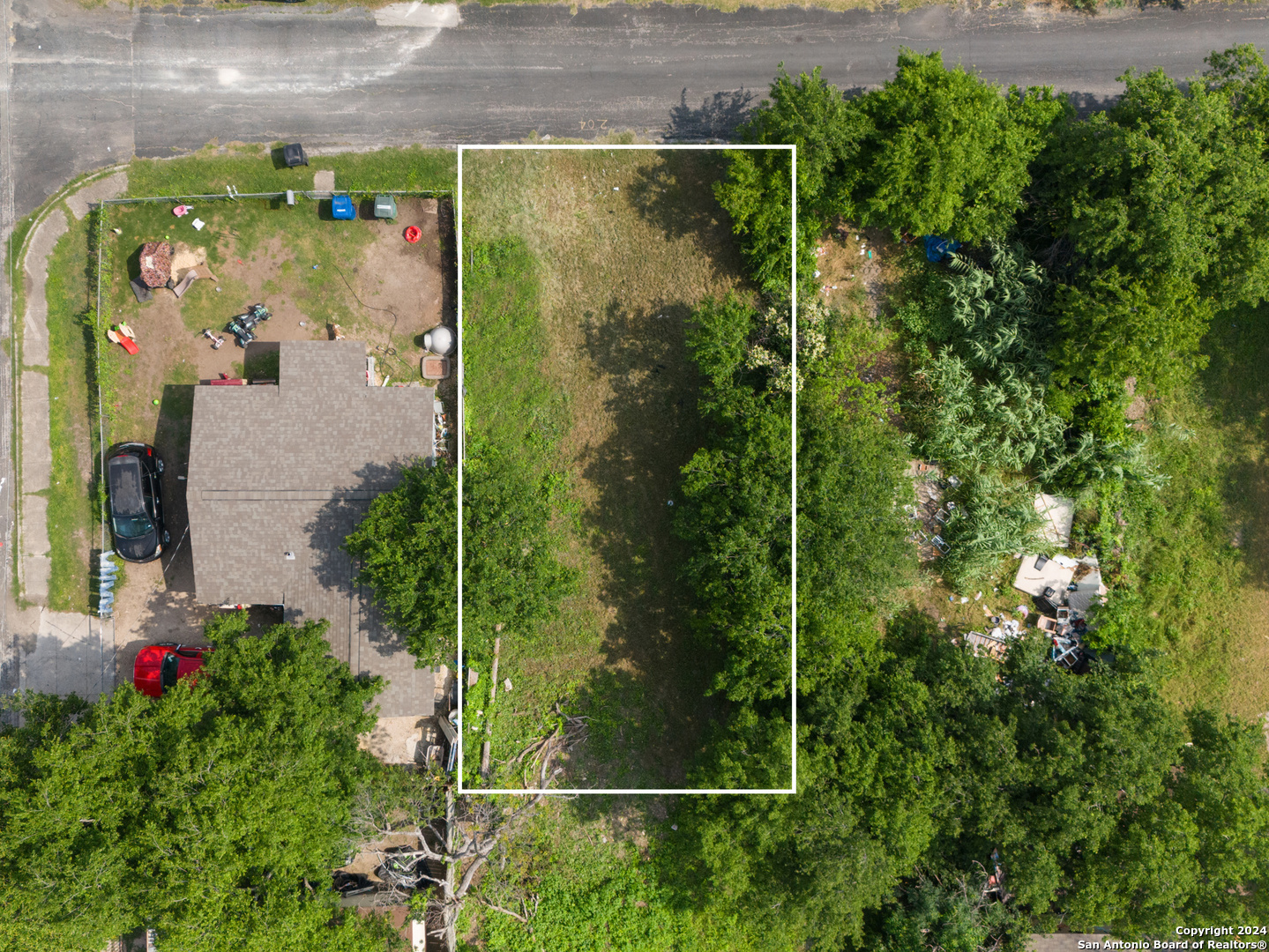 main property photo 13