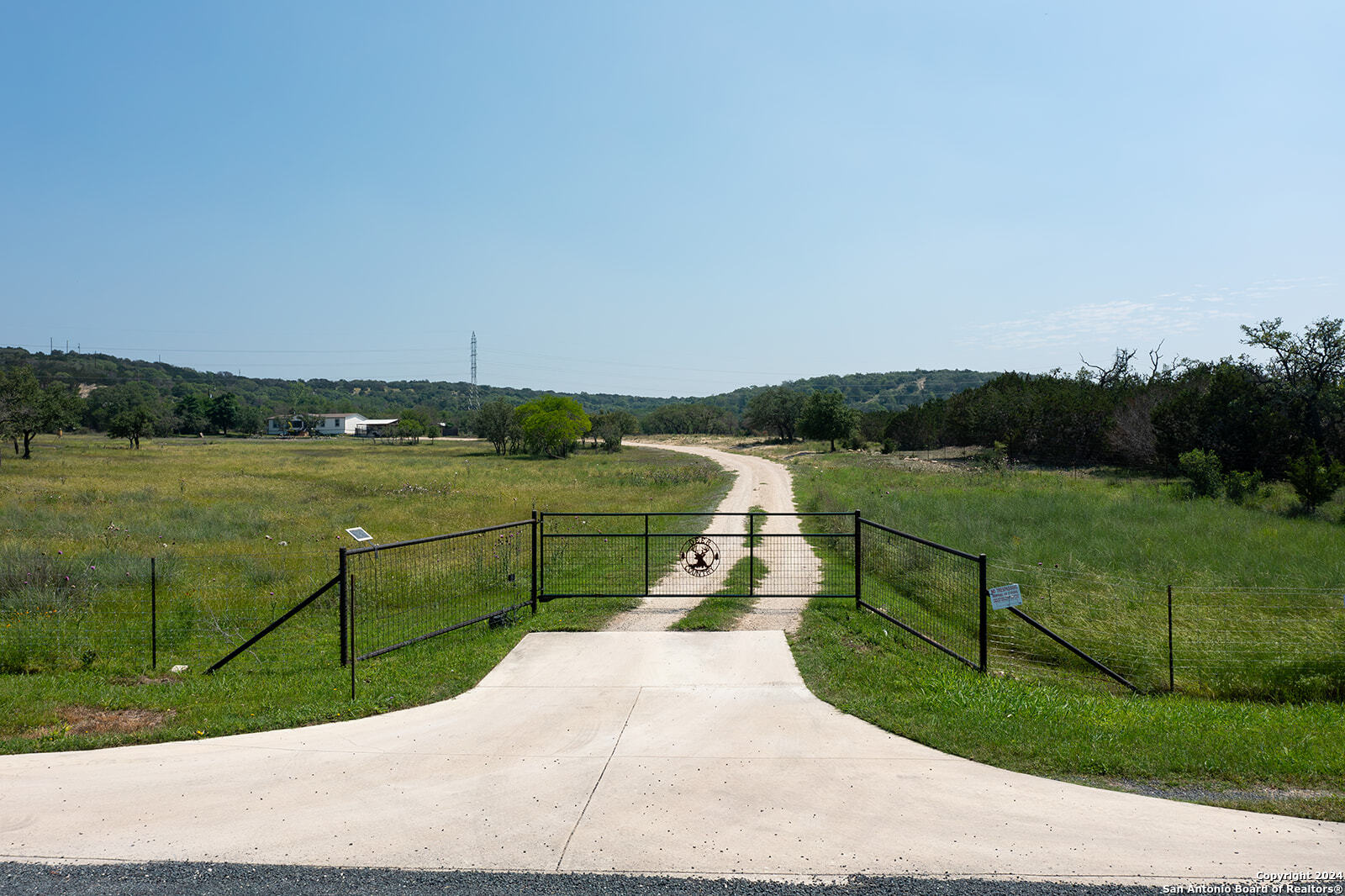 main property photo 38