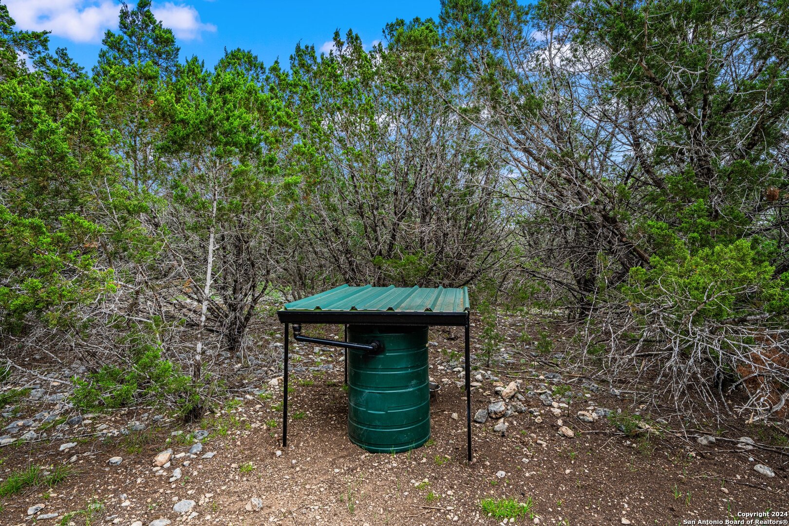 main property photo 12