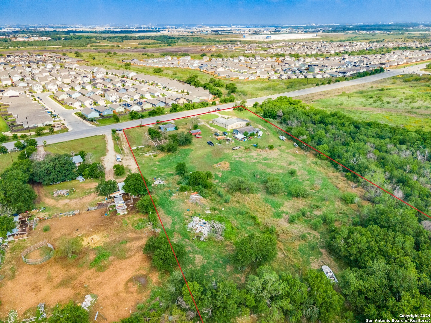 main property photo 6