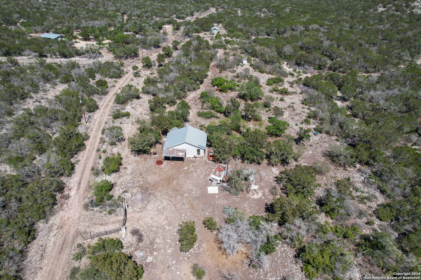 main property photo 7