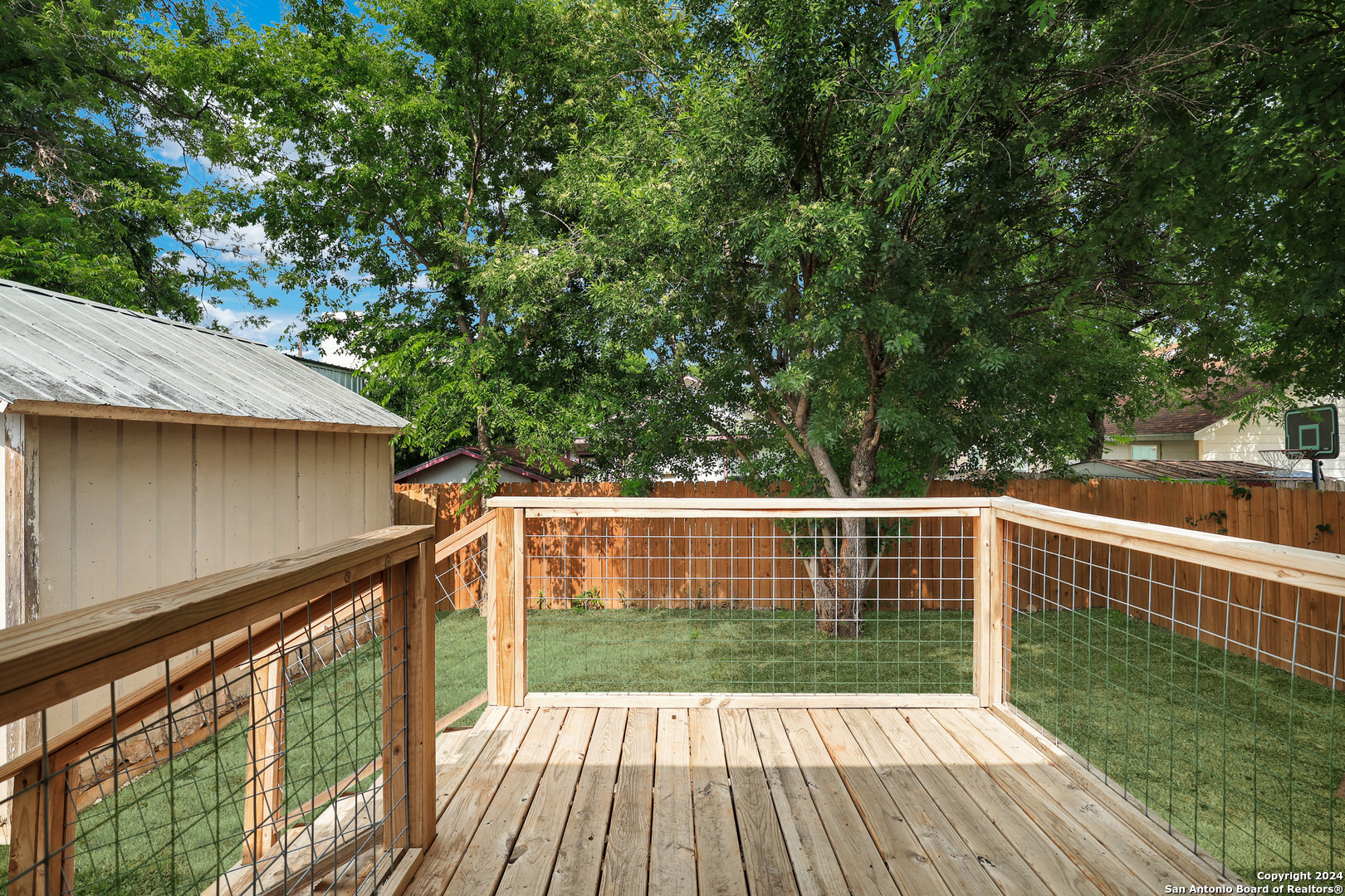 main property photo 33