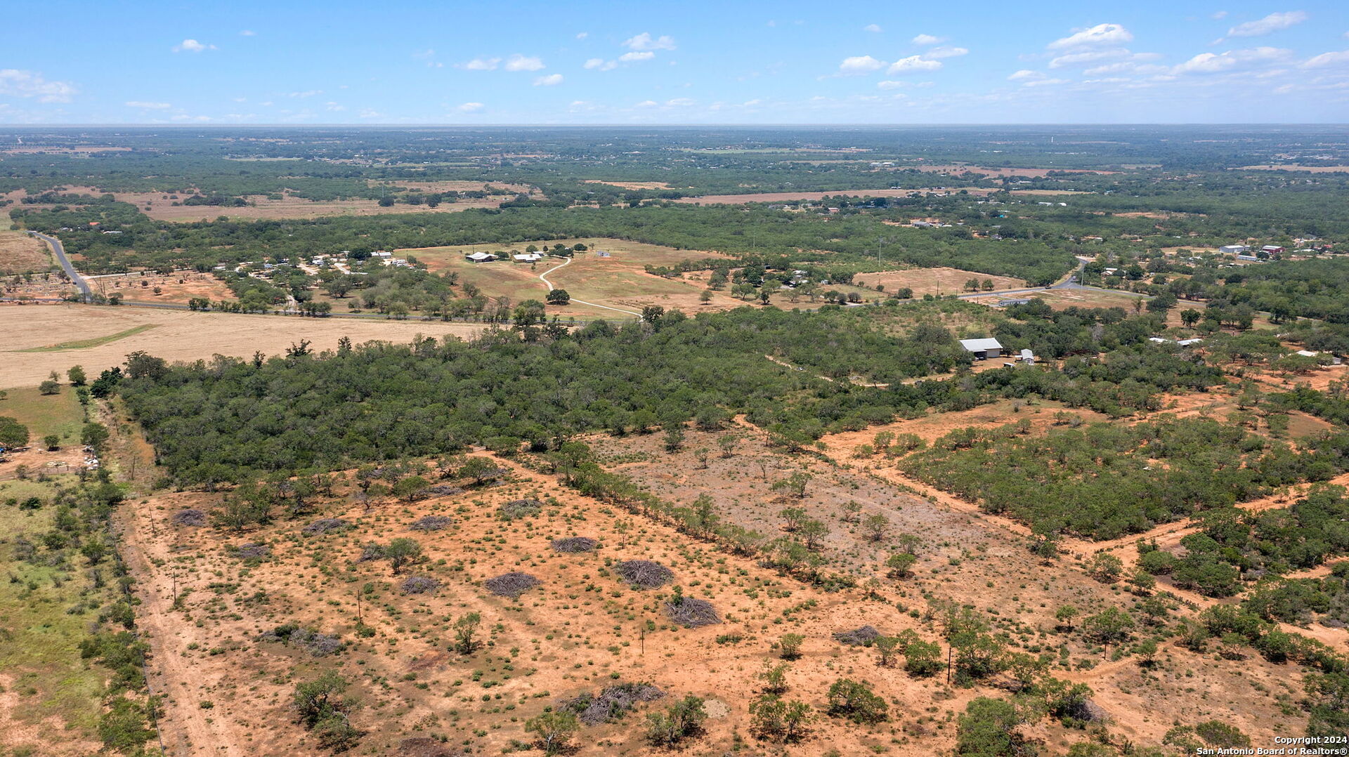 main property photo 13