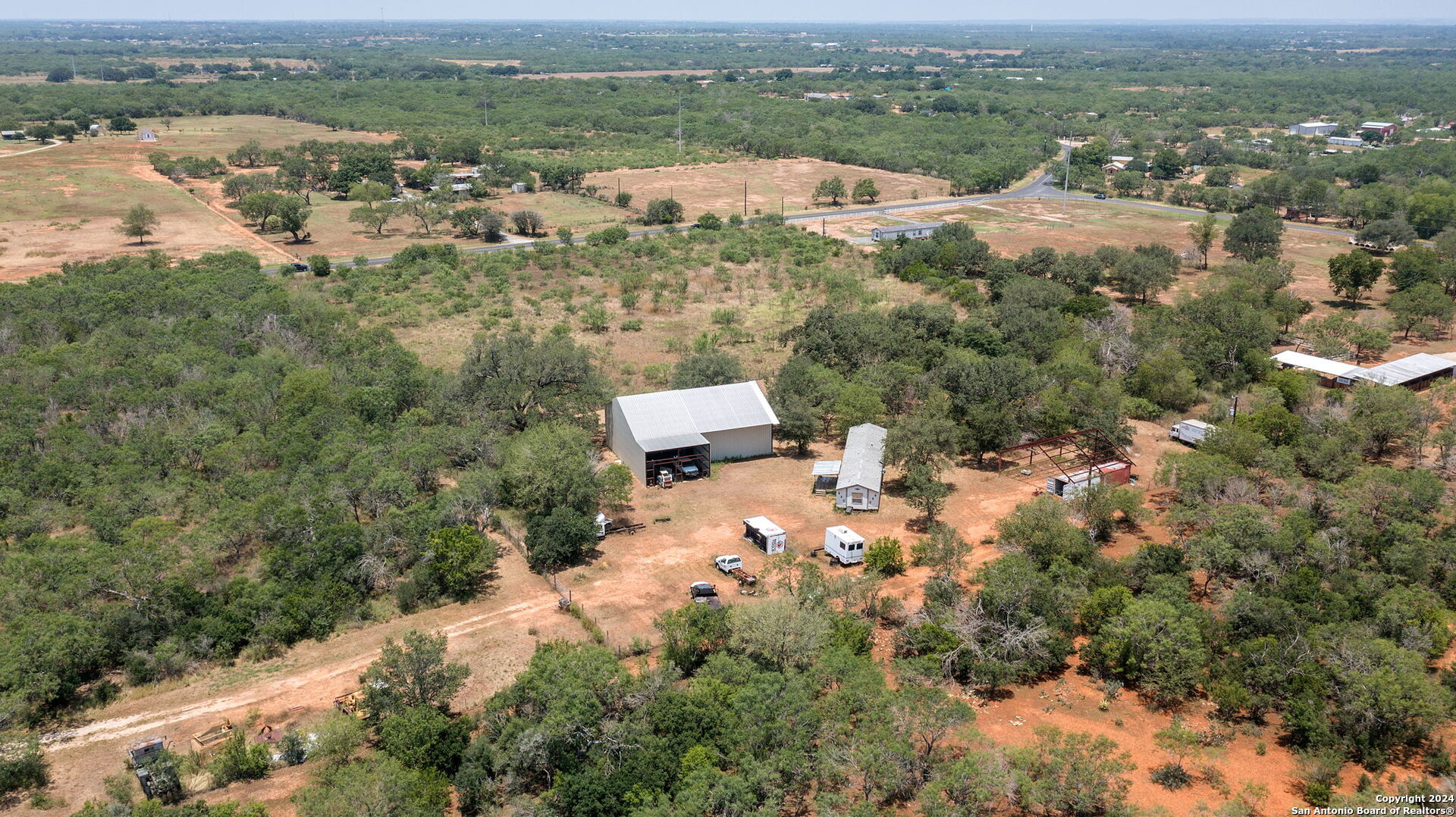 main property photo 14