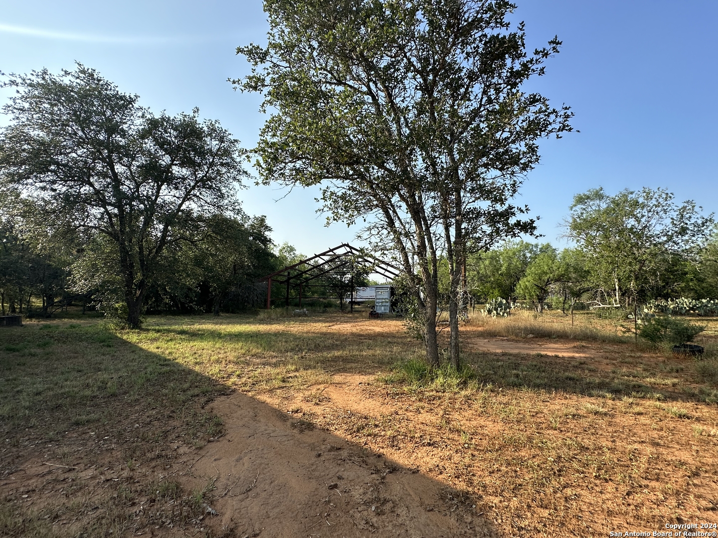main property photo 20