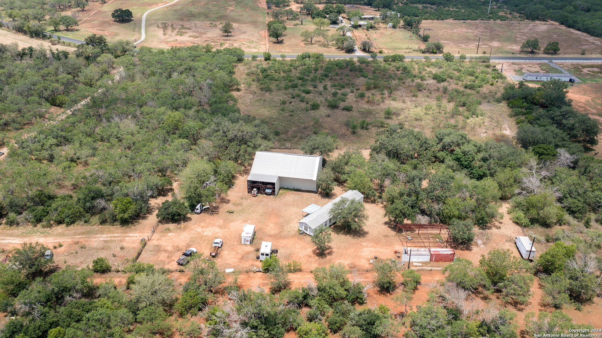 main property photo 11