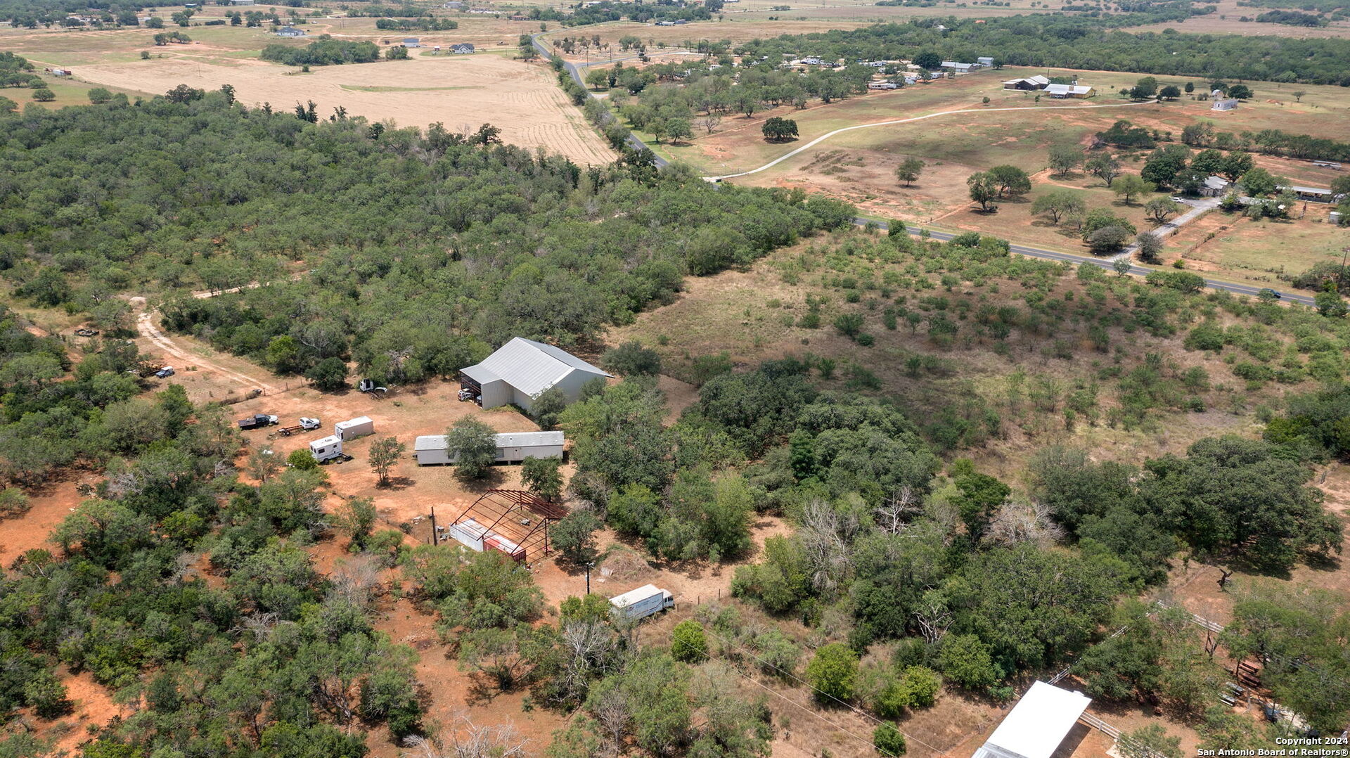 main property photo 12