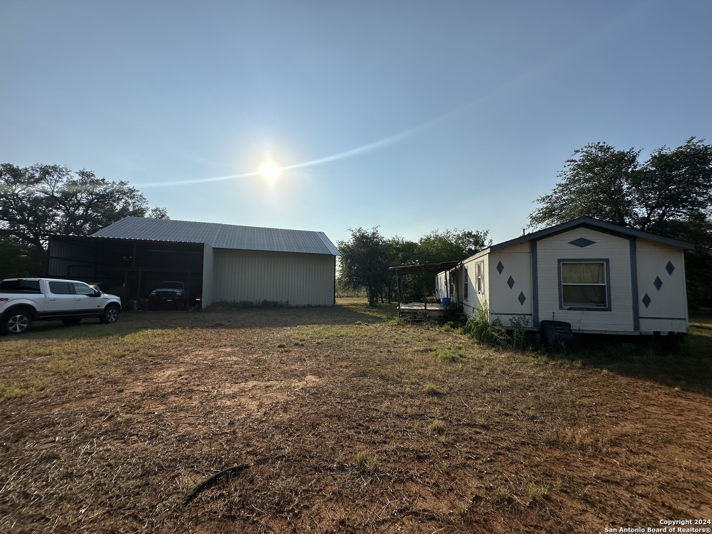 main property photo 22