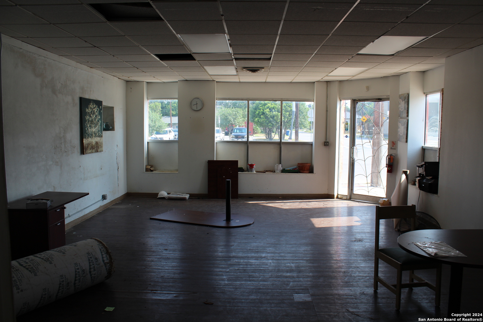 main property photo 5