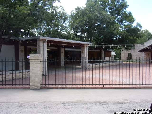 main property photo 12