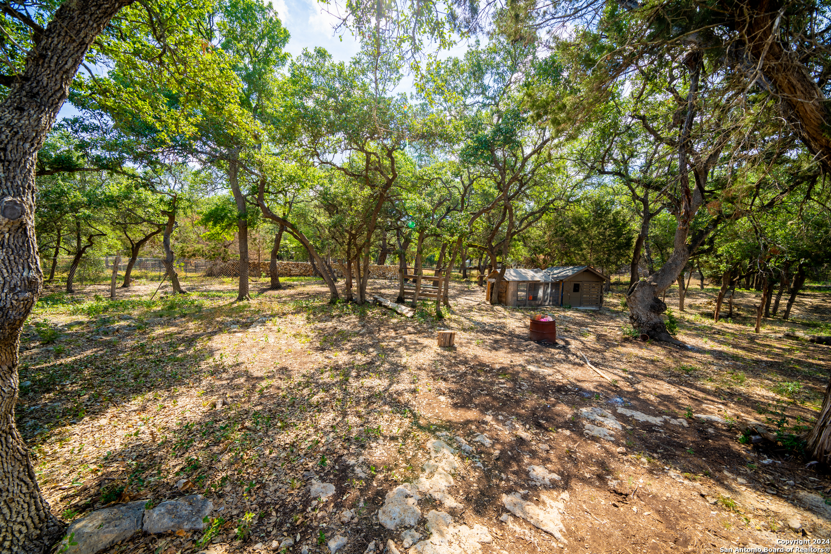 main property photo 29