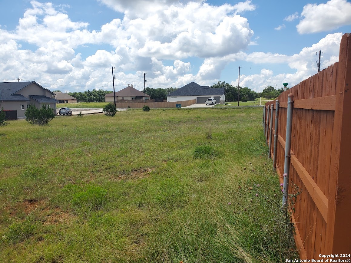 main property photo 13