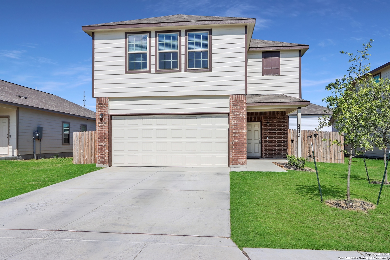 main property photo 4