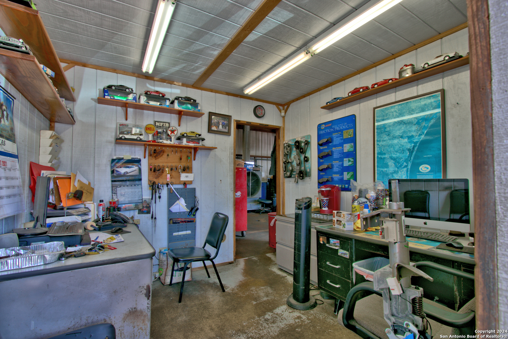 main property photo 7