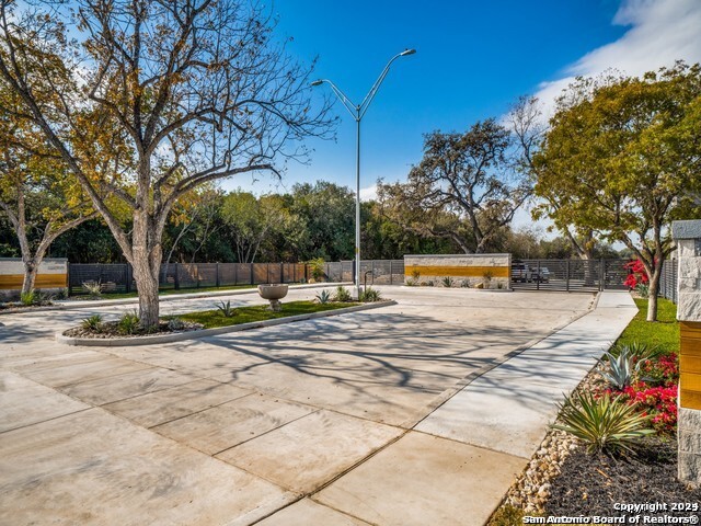 main property photo 27