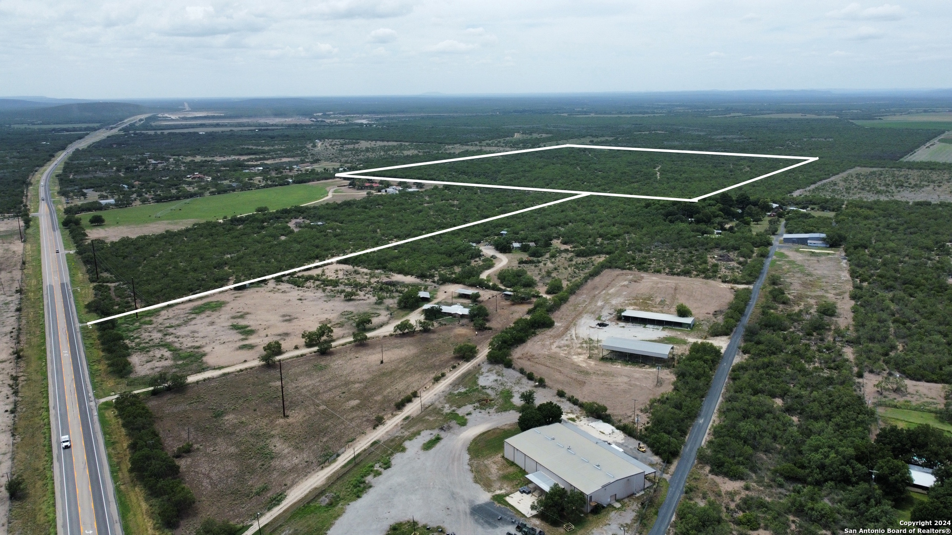 main property photo 5
