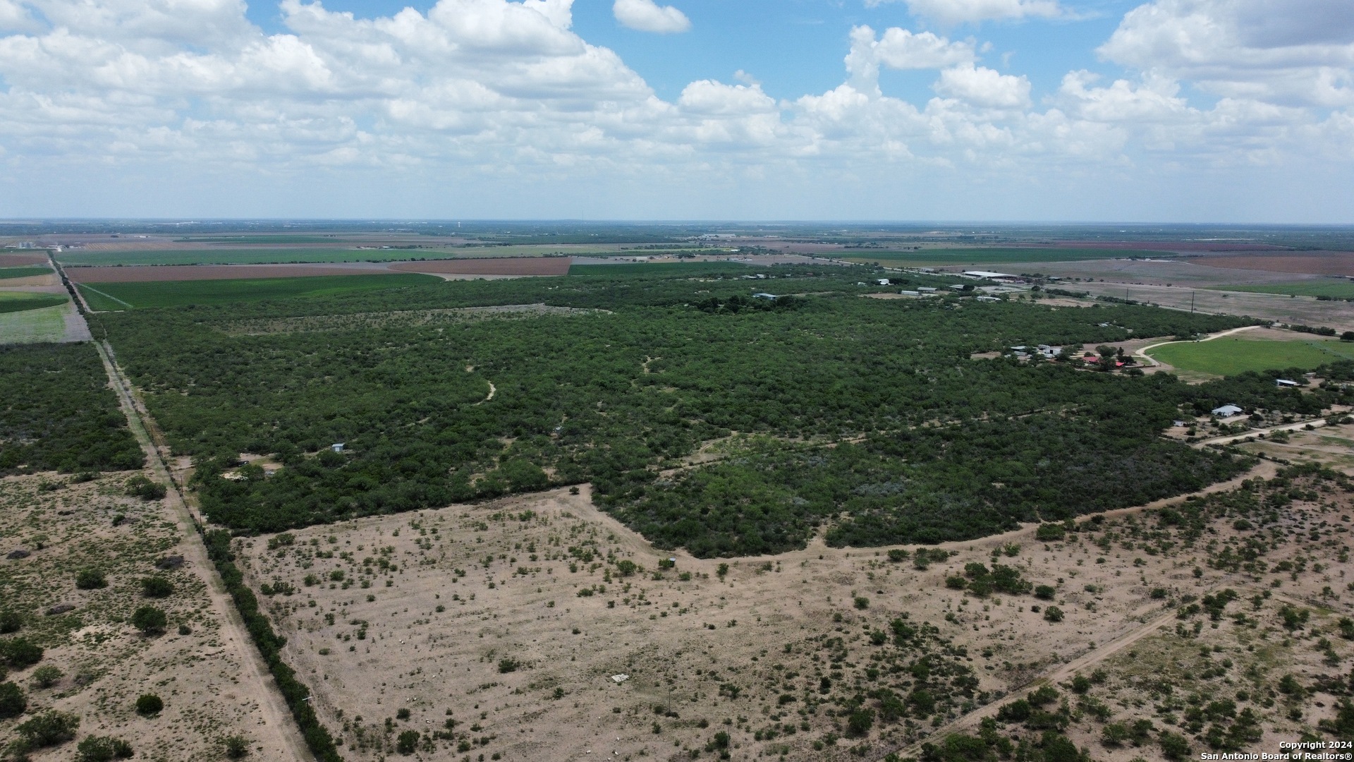 main property photo 9