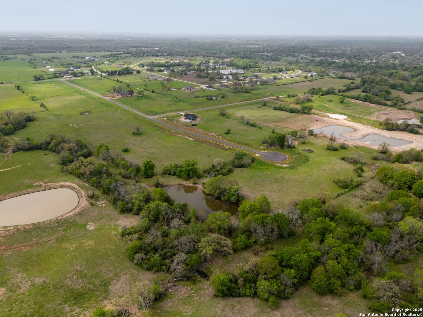 main property photo 9