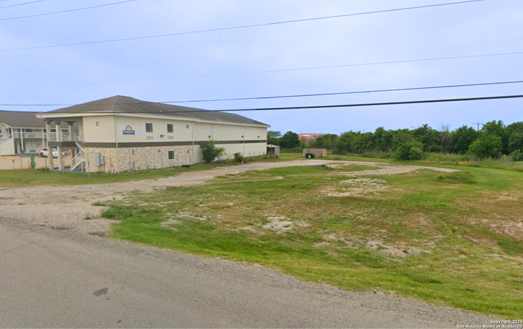 main property photo 2