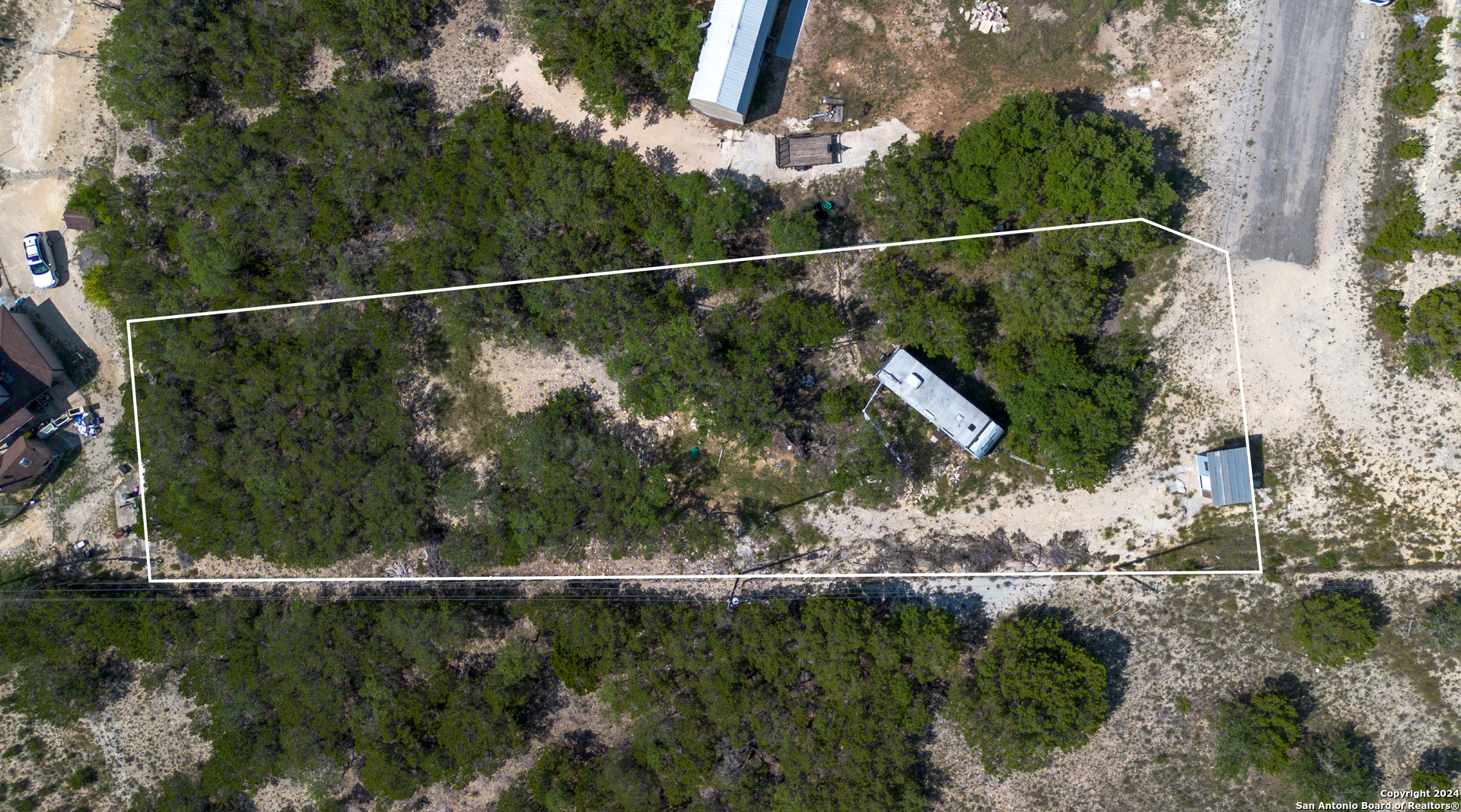 main property photo 13