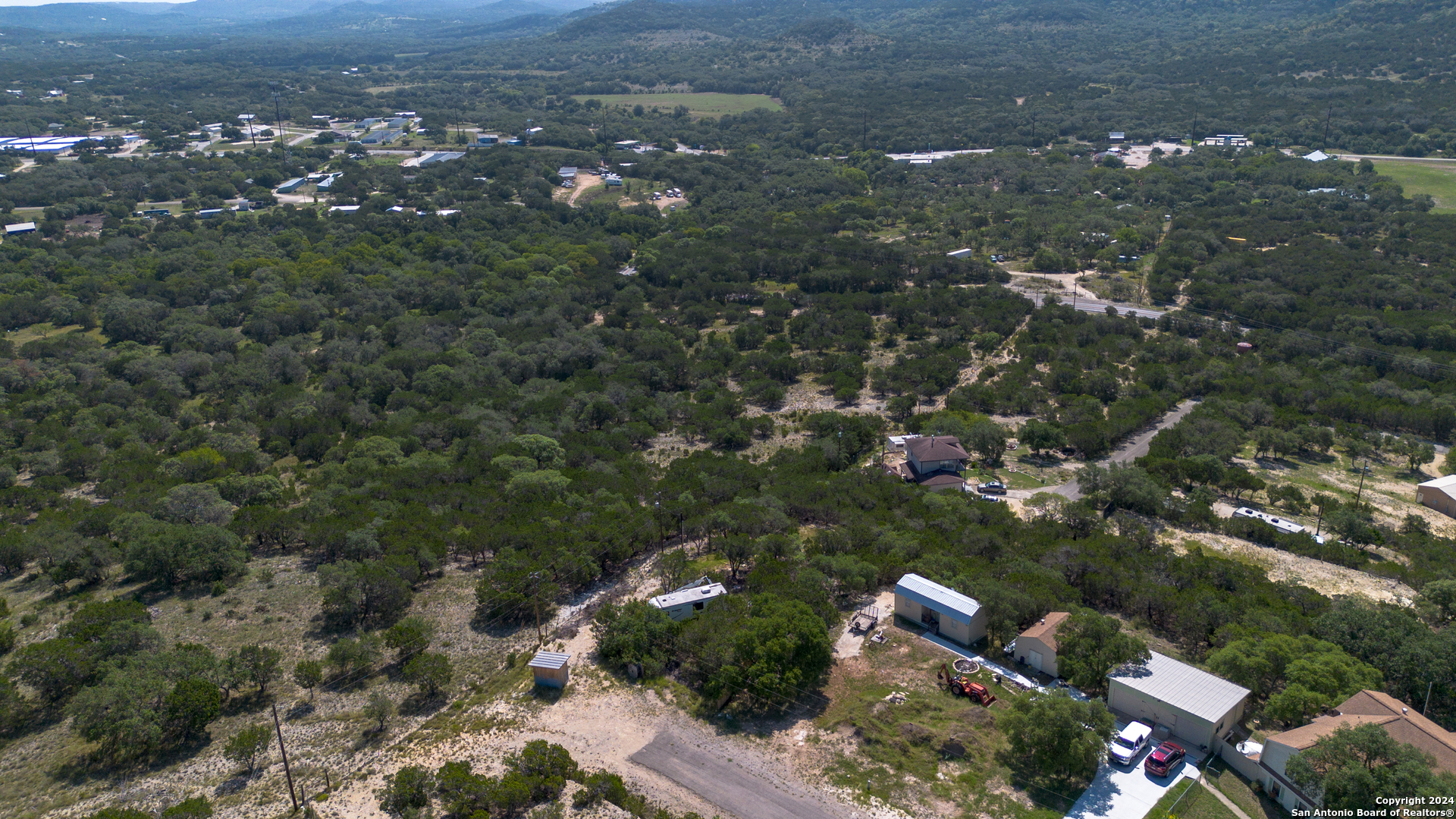 main property photo 5