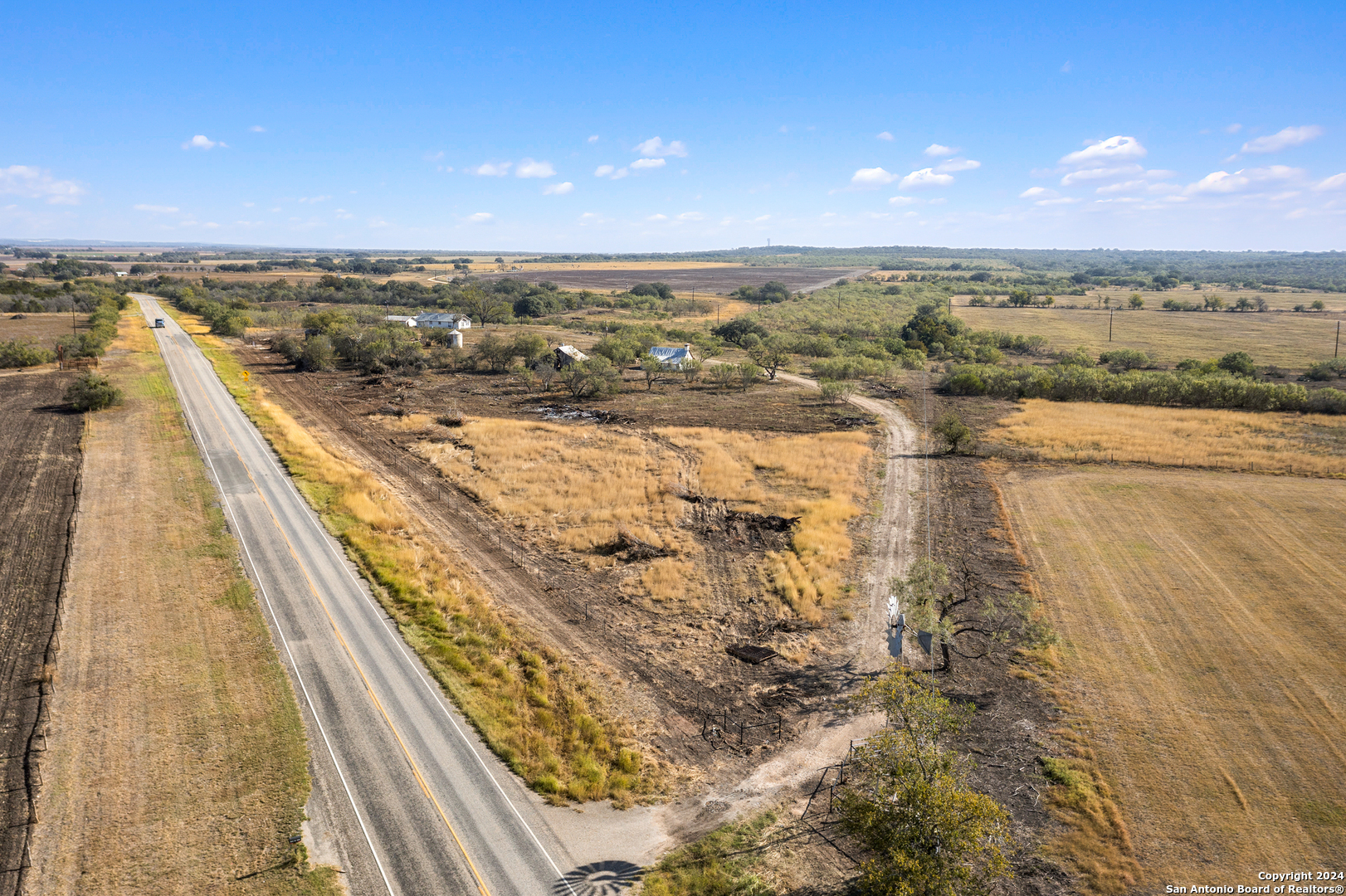 main property photo 26