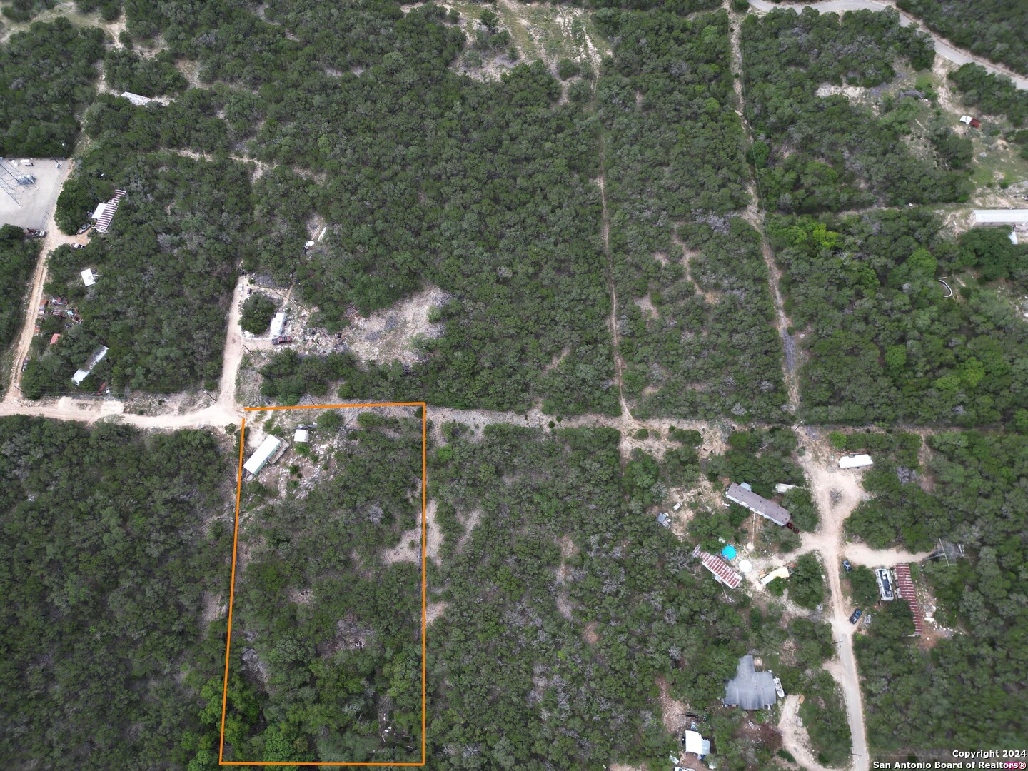 main property photo 3