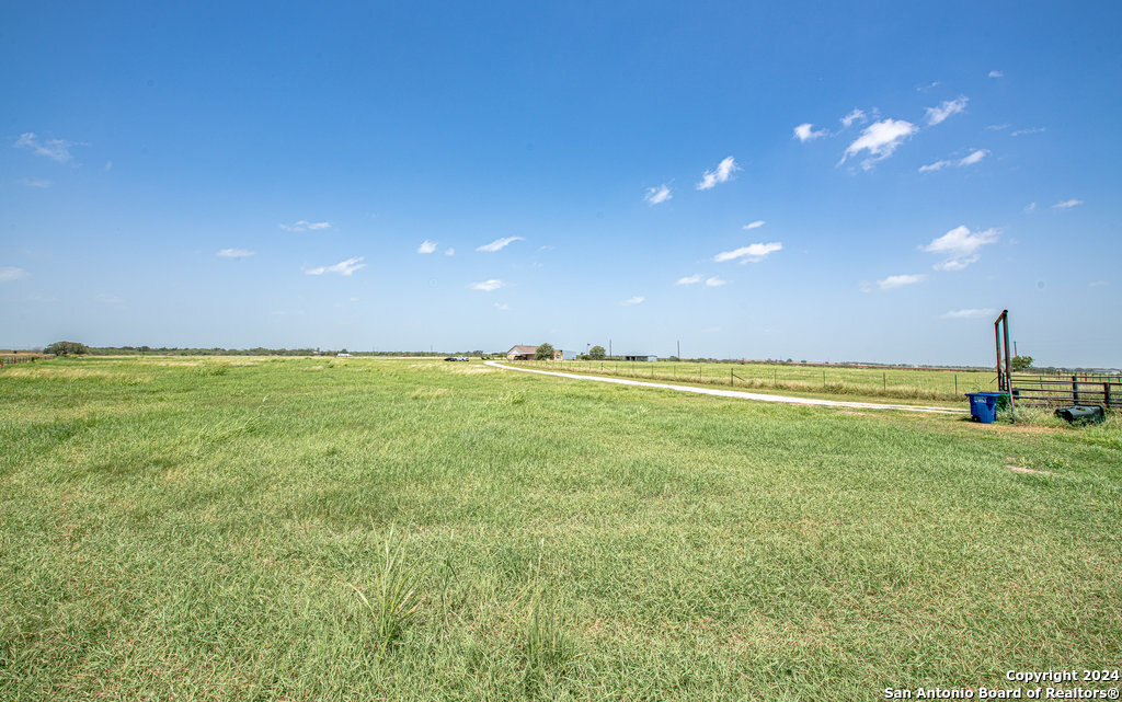 main property photo 16
