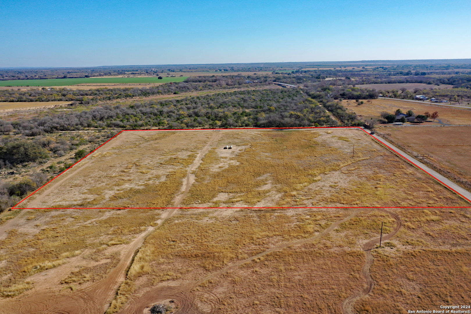 main property photo 5
