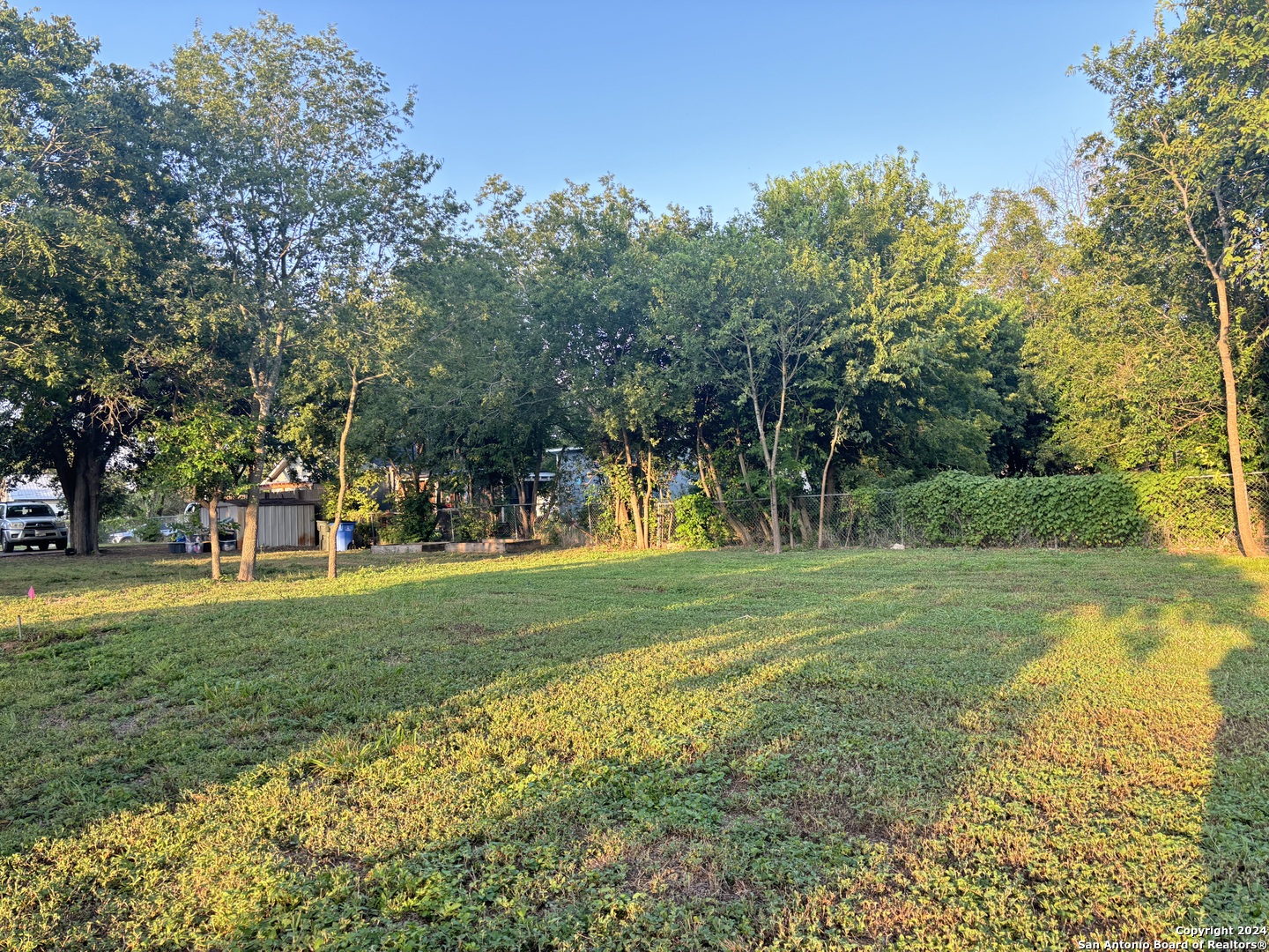 property viewer photo 4