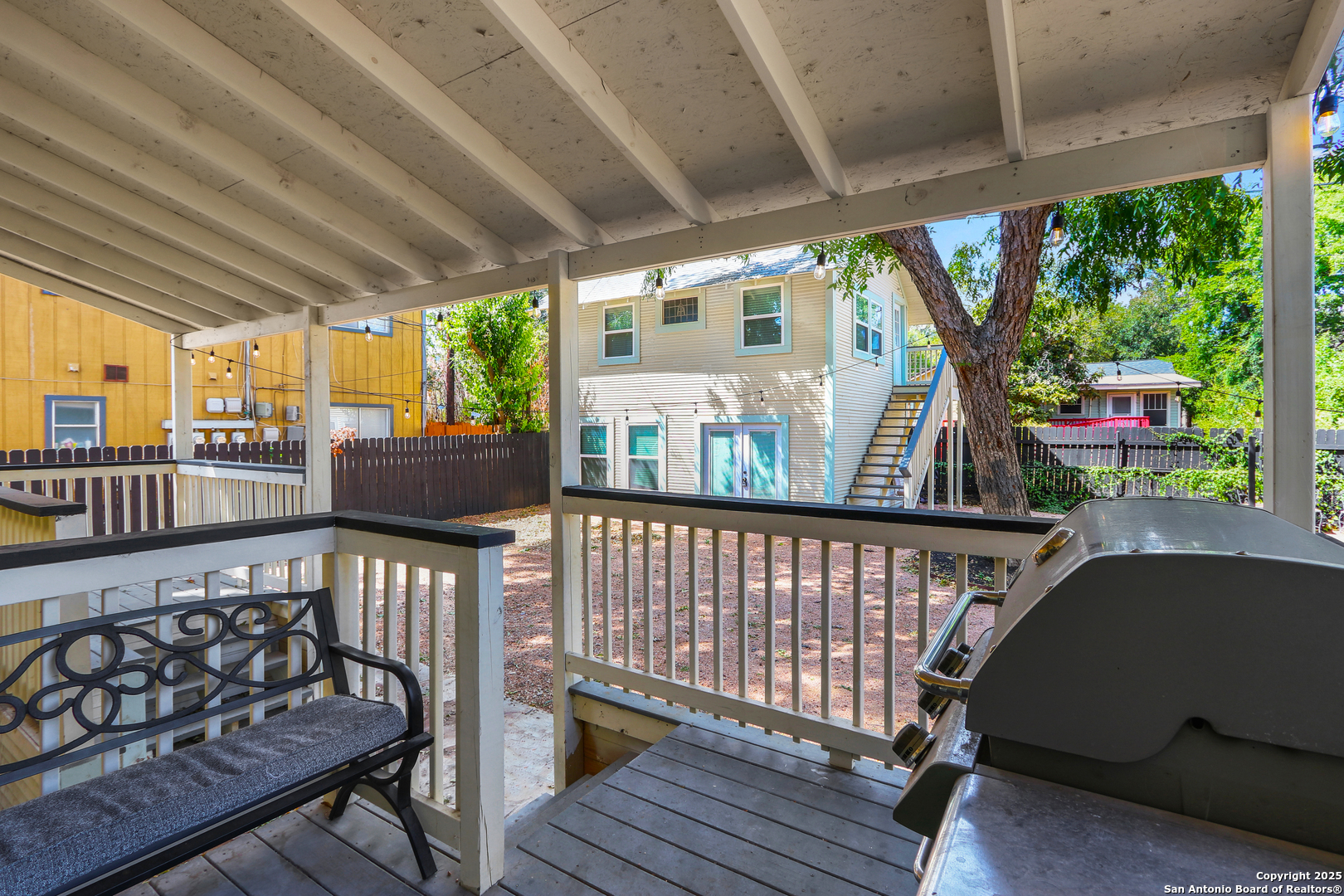 main property photo 16