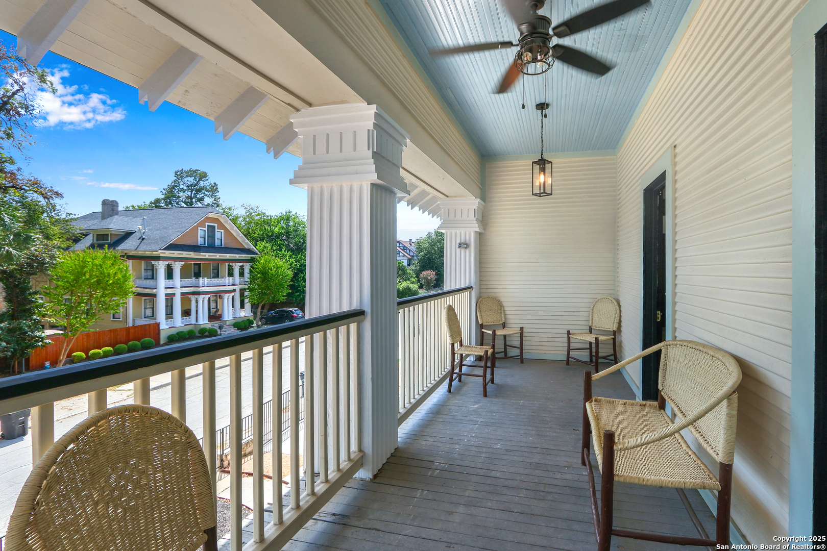 main property photo 25