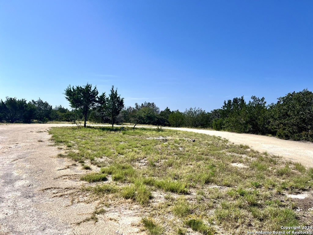 main property photo 25