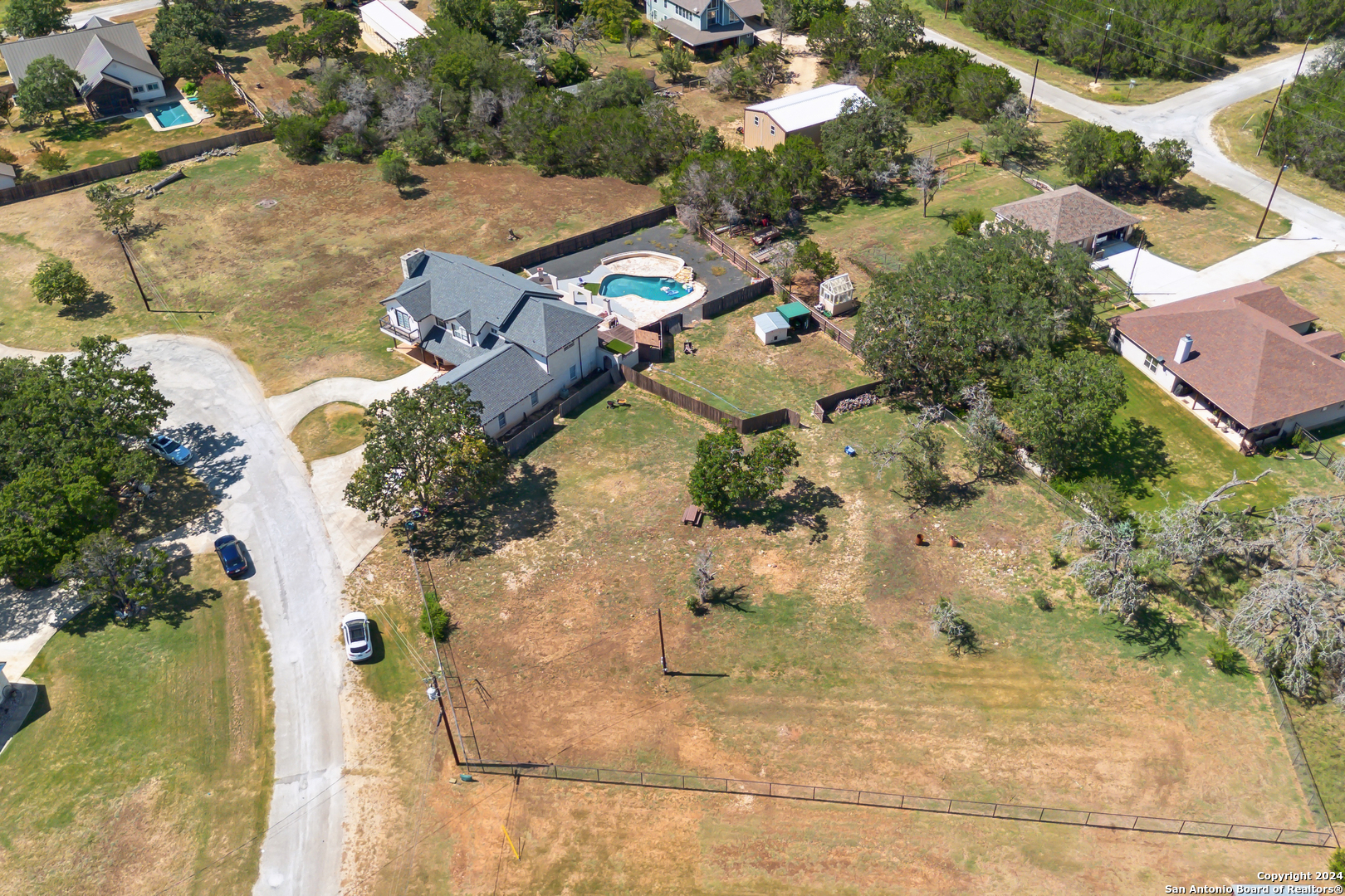 main property photo 44