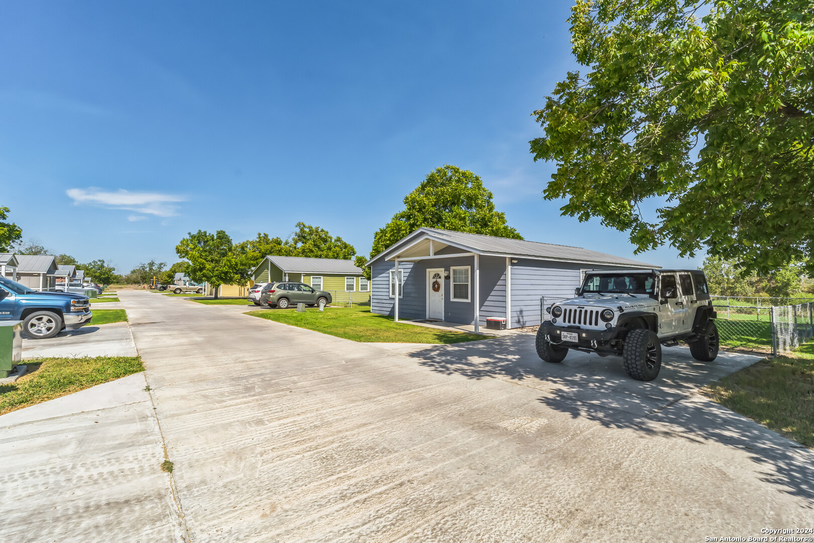 main property photo 1