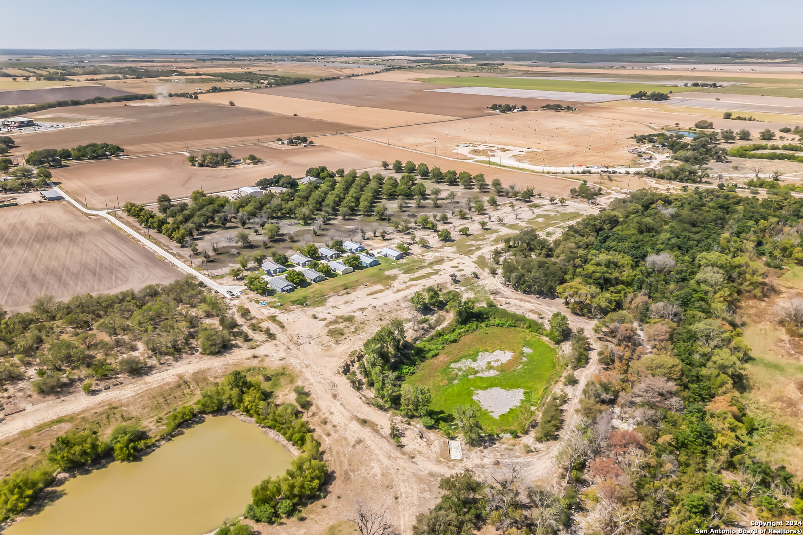 main property photo 21