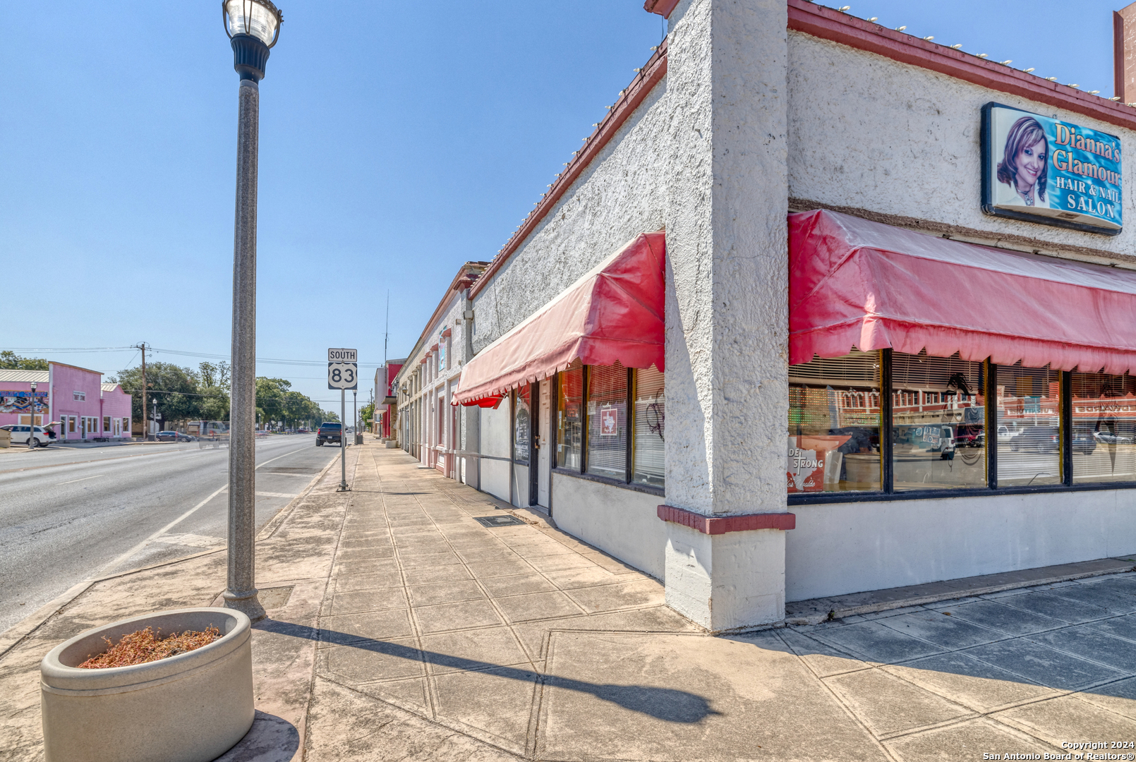 main property photo 2