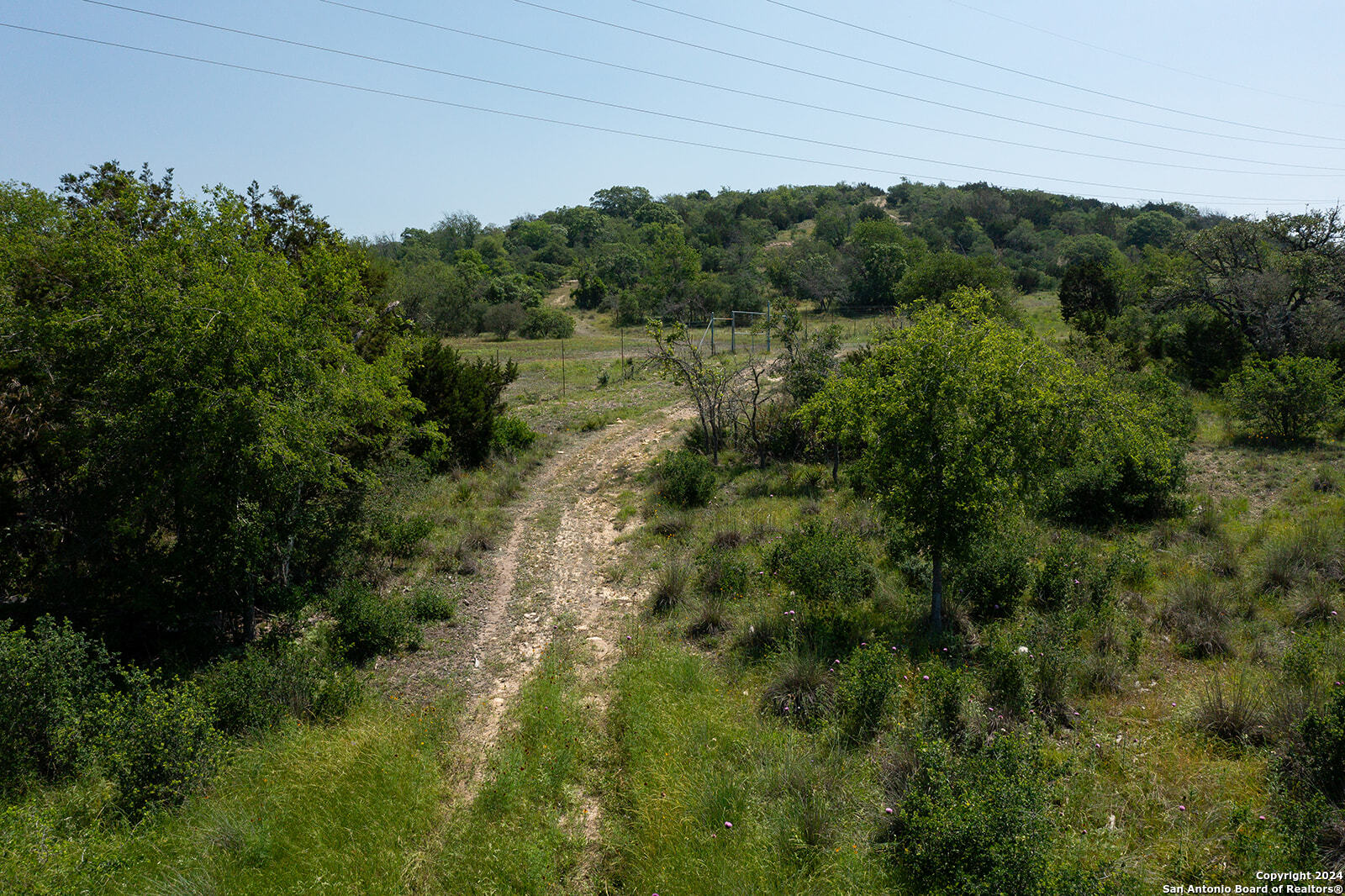 main property photo 8
